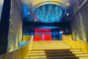 杭州钱塘区下沙街道附近ktv招聘包厢管家,一个月工资多少